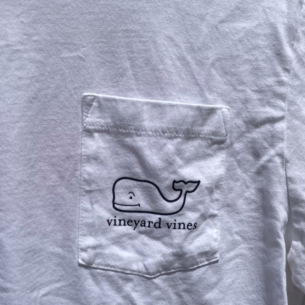 Vineyard Vines Santa T-Shirt - Picture 3 of 5